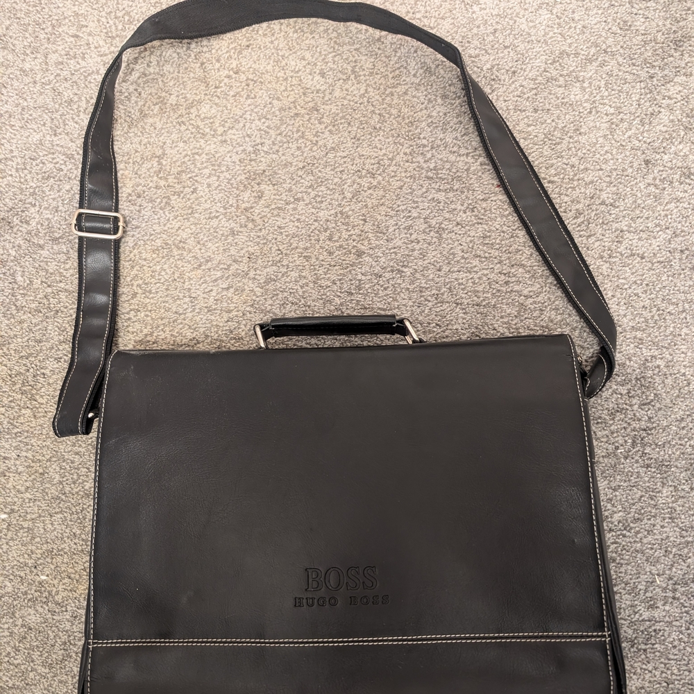Hugo Boss Black Leather Messenger Bag